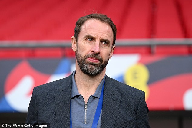 According to the former star, Liverpool should consider hiring Gareth Southgate as manager